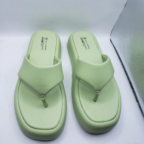 Call it Spring Ladies' Size 10 MAKENA chunky Thong Sandals GREEN, Slides VEGAN - Picture 4 of 8